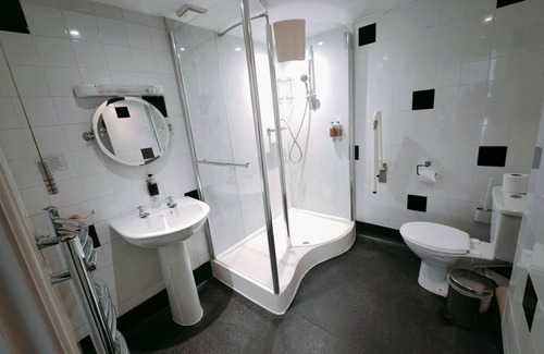 Dolgellau Bed & Breakfast | Modern, En-Suite Family Apartment located in Snowdonia National Park