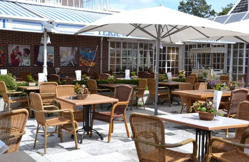 Bergen Hotel | Modern Escape w/Dining | Scenic Sand Dunes and Picturesque Nature Routes