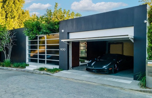 The Bird Streets House | Modern Estate With Stellar Views