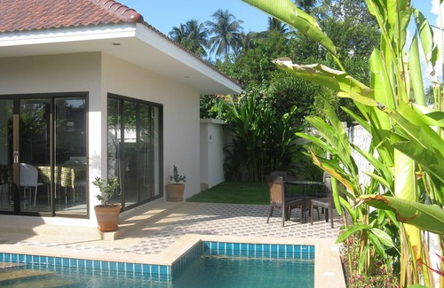 Rayong Province Villa | Modern family friendly Pool Villa, within 12km of Pattaya's attractions.