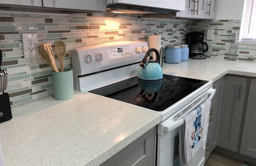 Tamiami House | Modern Family Home in a safe and family oriented neighborhood. Welcome!