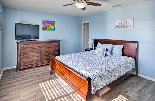 Sanger House | Modern Family Home w/ Pool & Patio!