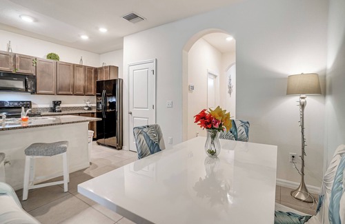 Riverview House | Modern Family Townhome w/Patio in Riverview!