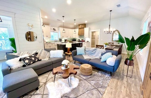 Chico House | Modern Farmhouse Filled with Family Entertainment