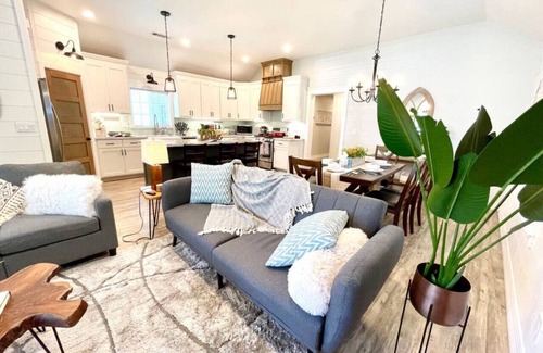 Chico House | Modern Farmhouse Filled with Family Entertainment
