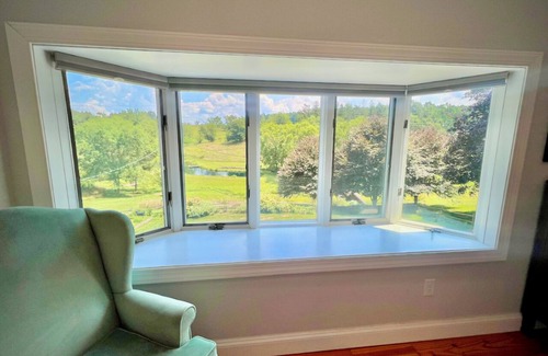 Stewartstown House | Modern farmhouse located on 53 acres of manicured rolling hills.
