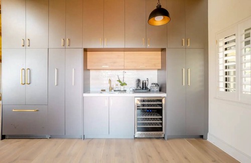 Santa Rosa House | Modern Farmhouse Villa with Captivating Panoramic Views, Hot Tub and Sauna!