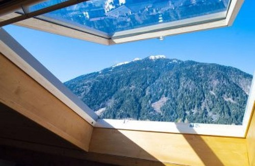 Pinzolo Apartment | Modern Flat in Pinzolo