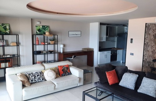 Almeria Condo | MODERN FLAT IN PROMENADE