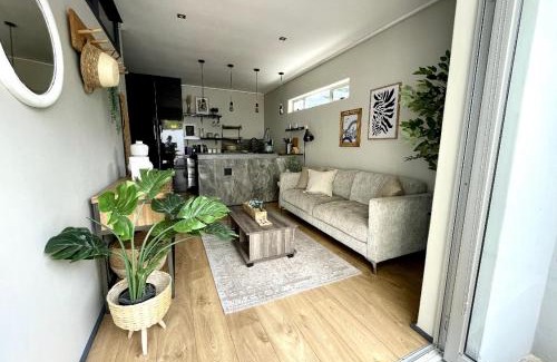 Die Boord Apartment | Modern Flat in the Cape Winelands