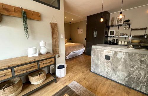 Die Boord Apartment | Modern Flat in the Cape Winelands