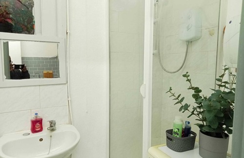 Whitechapel Apartment | Modern Flat Near Central London