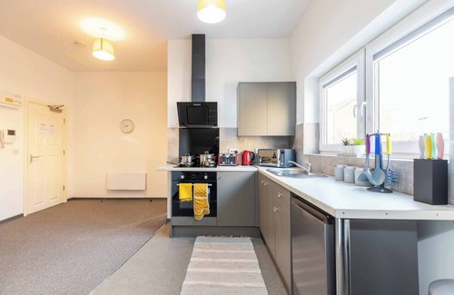 Peterborough Apartment | Modern Flat | Netflix | Free Parking | A1