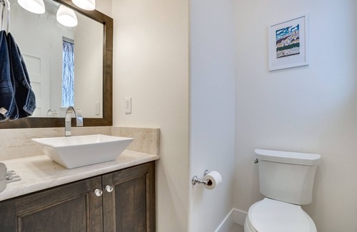 Fort Collins House | Modern Fort Collins Home: 6 Mi to Old Town!
