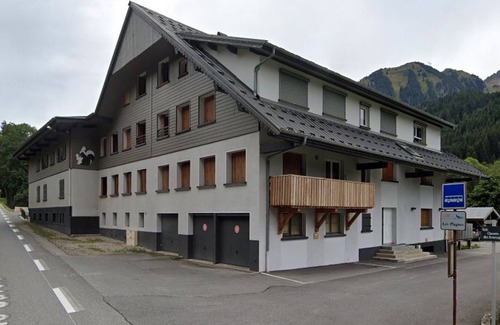 La Chapelle-d'Abondance Apartment | Modern Apartment with Terrace, Parking & Laundry in La Chapelle-d'Abondance