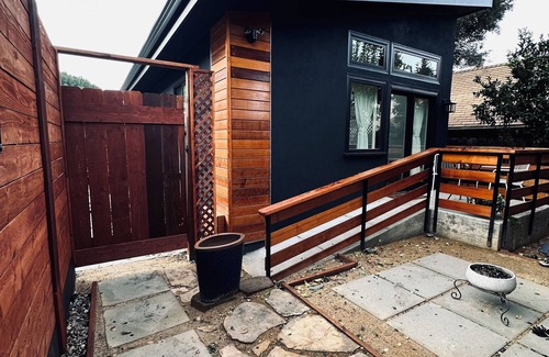 Pinole Cottage | Modern, Fully Equipped Cottage in Pinole Valley!