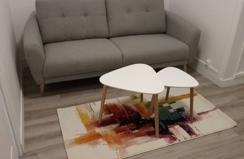 Parc aux lievres Apartment | MODERN, FUNCTIONAL APARTMENT IN A QUIET LOCATION