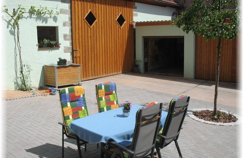 Michelau i. Steigerwald Apartment | Modern furnished vacation apartment for two people (26 sqm)