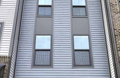 Glen Burnie House | Modern gateway near BWI/DC