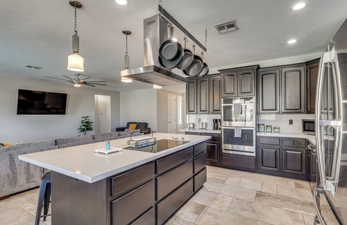 Lake Havasu City House | Modern Gem w/Pool & Mtn Views in Lake Havasu City