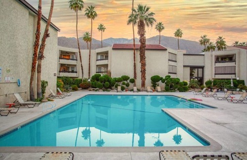 Palm Springs Condo | Modern, Glam 2-br Condo w/Amazing Mountain Views