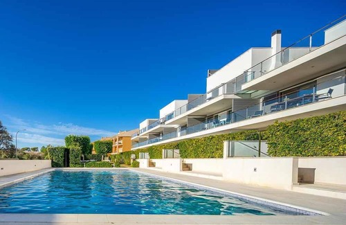 Puerto de Pollensa Apartment | Modern ground floor apartment walking distance to the beach