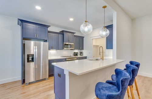 Gulf Breeze House | Modern Gulf Breeze Home w/Patio: 13 Mi to Beach!