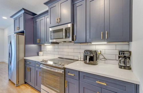 Gulf Breeze House | Modern Gulf Breeze Home w/Patio: 13 Mi to Beach!