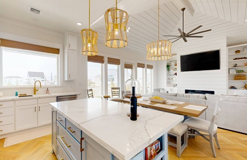 Galveston House | Modern | Gulf Views | Gated Community | Dog Haven