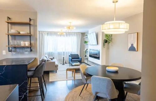 Canarsie House | Modern Haven Near Canarsie Pier