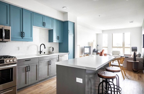 Hillcrest Apartment | Modern Hillcrest 1BR w/Gym, W/D & Pool, nr bars & shops, by Blueground