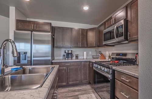 Rapid City Apartment | Modern Hills Home and Hot Tub