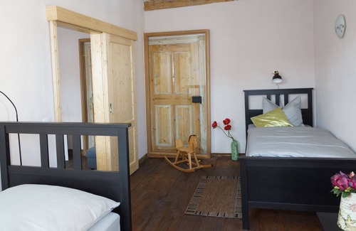 Bad Rodach Apartment | Modern holiday apartment (85sqm) with historical flair