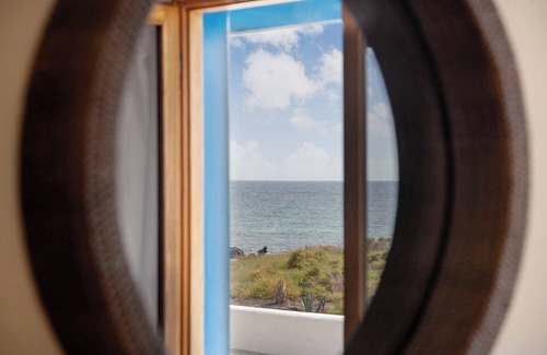 Punta Mujeres House | Modern Holiday Home Welling with Sea View and Terrace