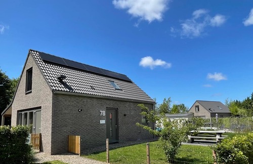 Sint Maarten House | Modern holiday home for 6 Persons, nearby the sea, outdoor swimming pool, small-scale holiday park