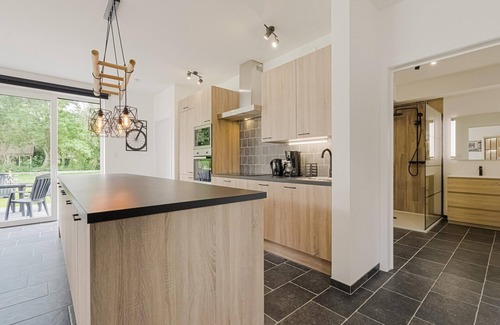 Ronse House | Modern holiday home in Ronse with garden