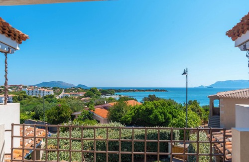 Pittulongu House | Modern Holiday Home "Villa Rosa dei Venti" Near the Beach and with Sea View