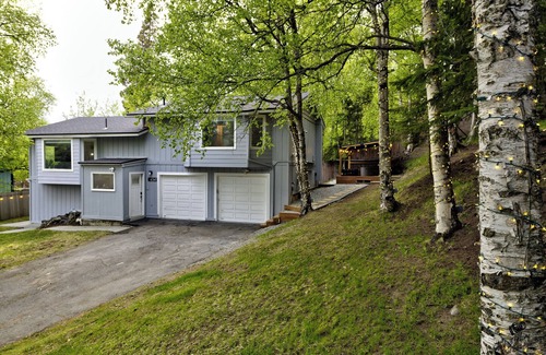 Sand Lake House | Modern Home All King Beds with firepits and grill