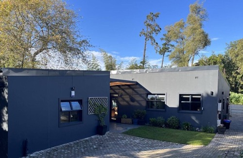 George House | Modern home in tranquil nature