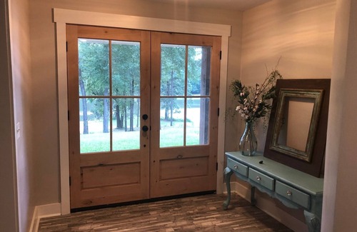 Tougaloo House | Modern Home Luxury on a Country Lake Setting Minutes from Jackson