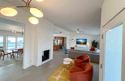 Indian Wells House | Modern Home Near El Paseo in Quiet Neighborhood w/Pool, Spa, Fire Pit, & Views