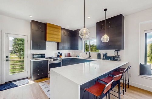 Tabernash House | Modern home w/full kitchen, hot tub, balcony, great views & location