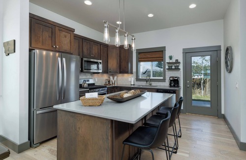 Four Corners House | Modern home w/garage converted game room!