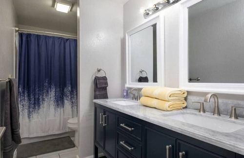 Moran Prairie Apartment | Modern Home with a Garage in a Great Neighborhood