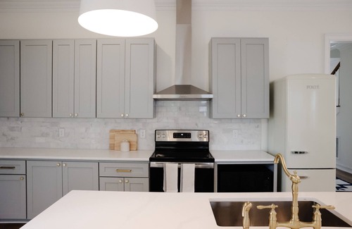 Wilmington Historic District House | Modern home with lookout in the heart of downtown