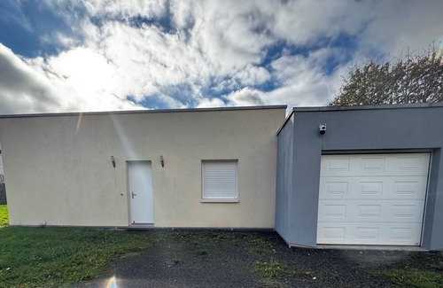 Anould House | Modern house anould near ski slope with garden