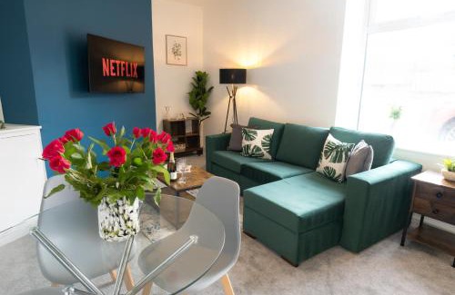 Padiham House | Modern House Ideal For Families and Contrators