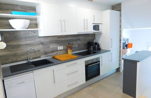Santa Margarida House | Modern house overlooking the sea, near the beach in Almadraba, Roses