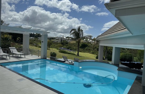 George House | Modern house, solar-heated pool & stunning views, at Kingswood Golf Resort