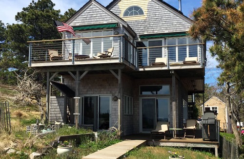 Wellfleet House | Modern house with commanding views - Evermore cottage on Powers Landing Beach